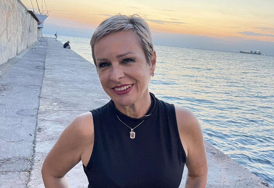 Συγκινεί η κόρη της Σούζυς Καζαντζίδου – «Τελείωνε τη χημειοθεραπεία της και πήγαινε να δει τον Καρρά»