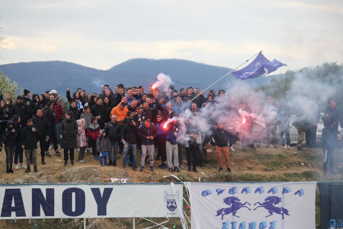 Οι φίλαθλοι αποθέωσαν τους πρωταθλητές και γιόρτασαν μαζί τους
