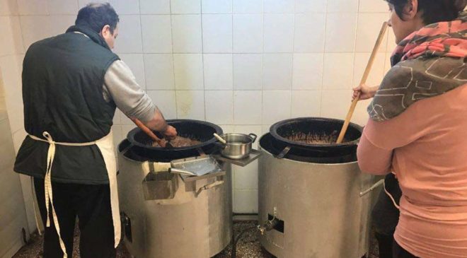 Χαλβάς Φαρσάλων: Το γλύκισμα της Παναγίας (ΒΙΝΤΕΟ)