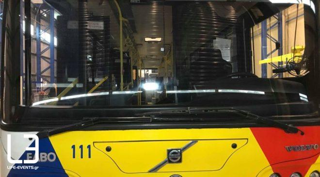 Λεωφορείο του ΟΑΣΘ συγκρούστηκε με αυτοκίνητο (ΦΩΤΟ)