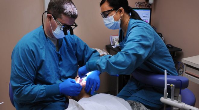 Συνεχίζονται οι δωρεάν έλεγχοι δοντιών από τους οδοντιάτρους στη Θεσσαλονίκη