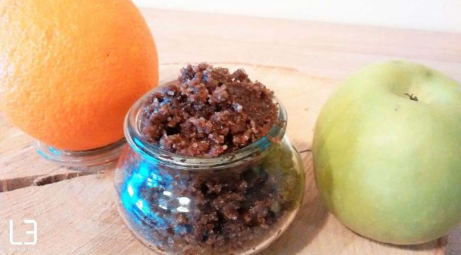 DIY: Αποτελεσματικό scrub για να εξαφανίσετε την κυτταρίτιδα