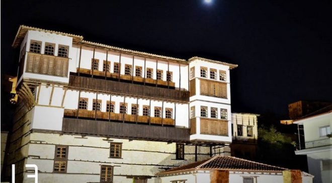 Καστοριά by night!