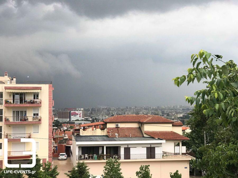 καιρός ήλιος σύννεφα
