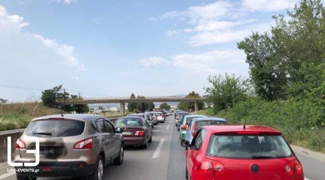 ΠΡΟΣΟΧΗ: Τροχαίο στη Μουδανιών, στον κόμβο Πορταριάς